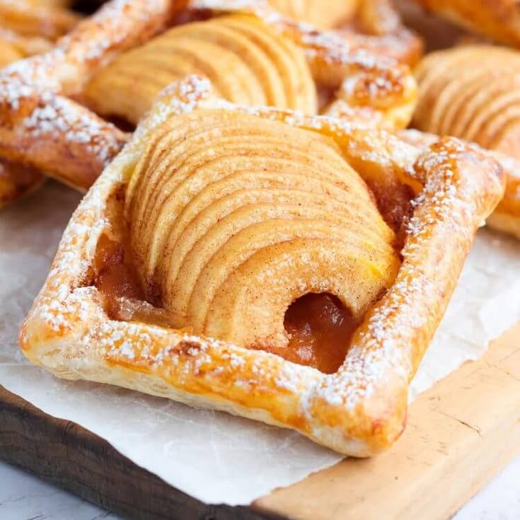 Puff-Pastry-Apple-Tartlets