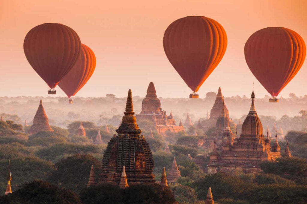 Bagan Myanmar hot air balloon