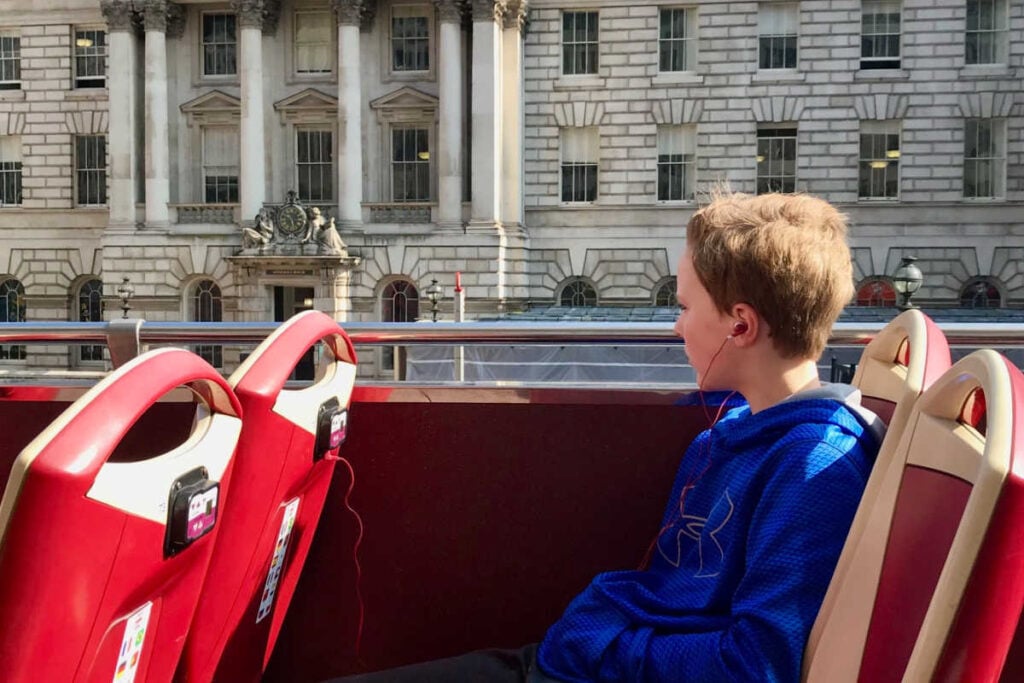 Hop On Hop Off London Bus