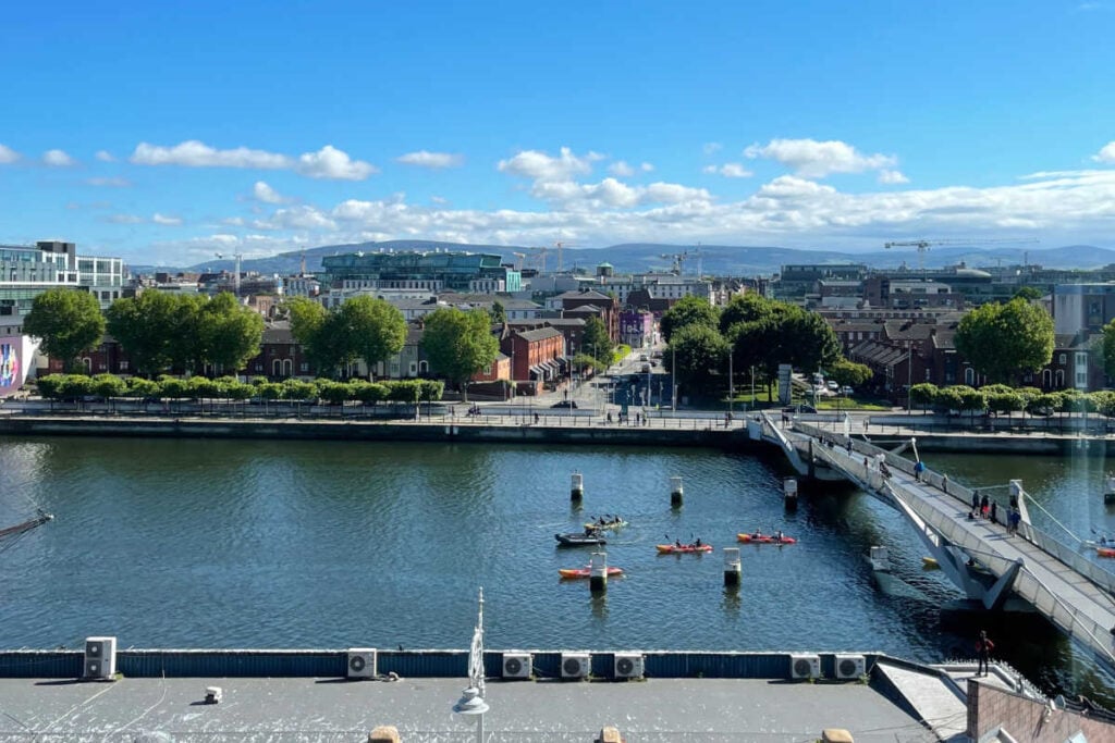 Kayak River Liffey Dublin with teenagers