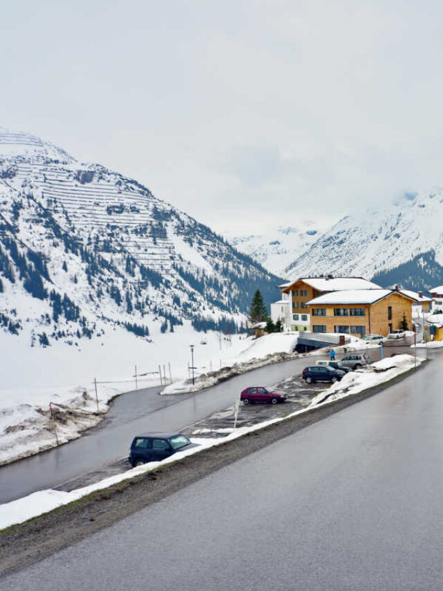 Lech Zurs skiing in Austria