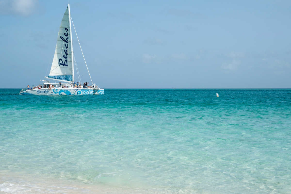 Beaches resorts with teens