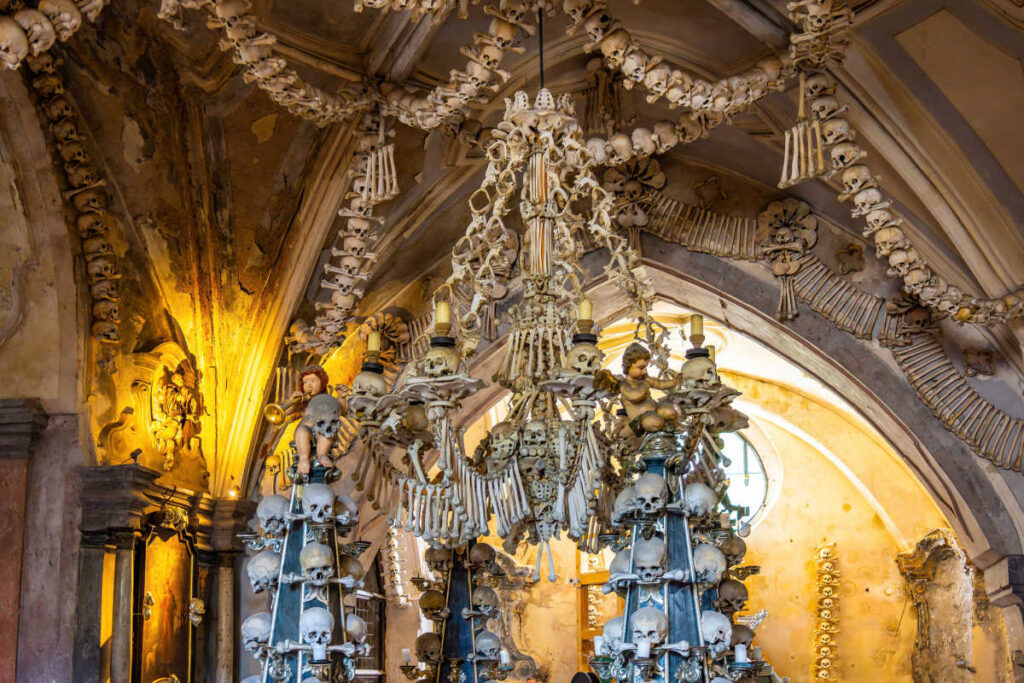 Kutna Hora bone church Prague with teens