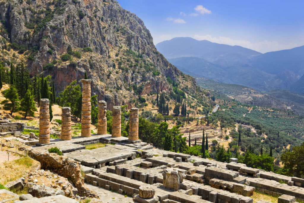 Apollo temple Delphi