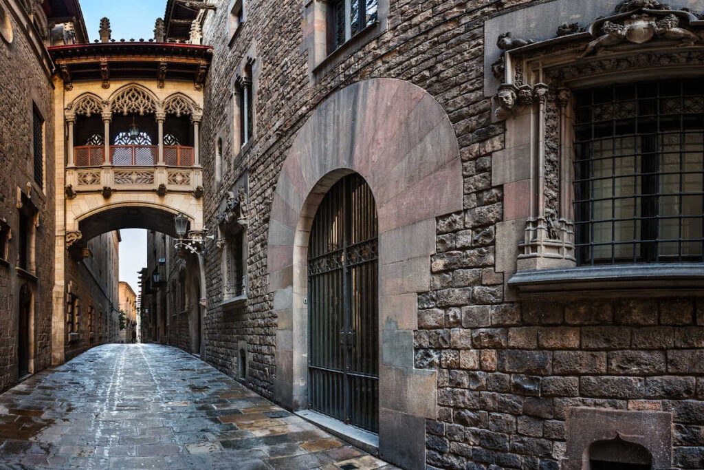 Gothic Quarter Barcelona girls trip