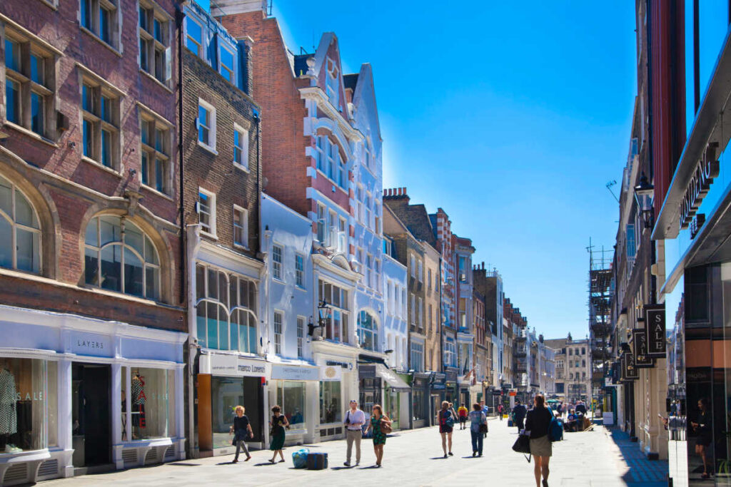 Bond street London girls trip shopping