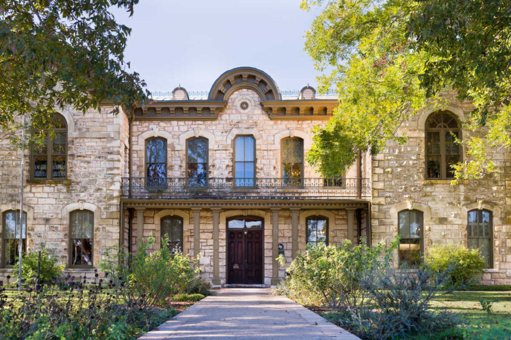 Fredericksburg Texas library