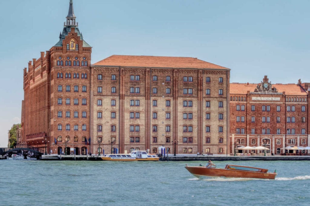 Hilton Molino Stucky exterior