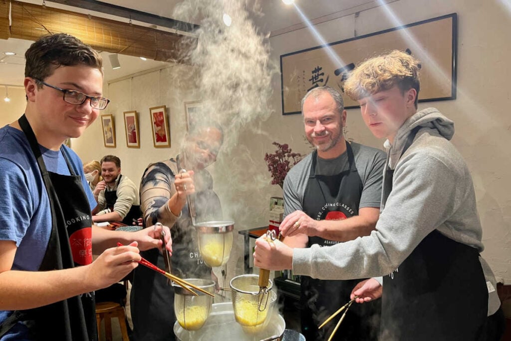 Ramen cooking class