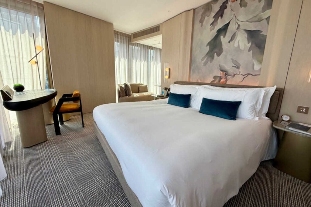 Room Pan Pacific London for families