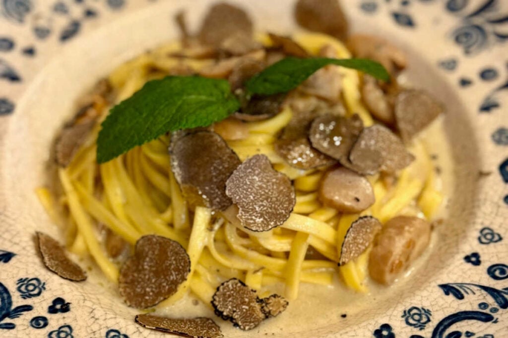 Truffle pasta cacio e pepe