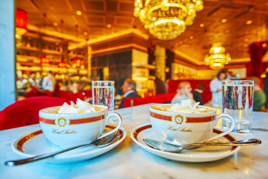 Vienna tour food dessert