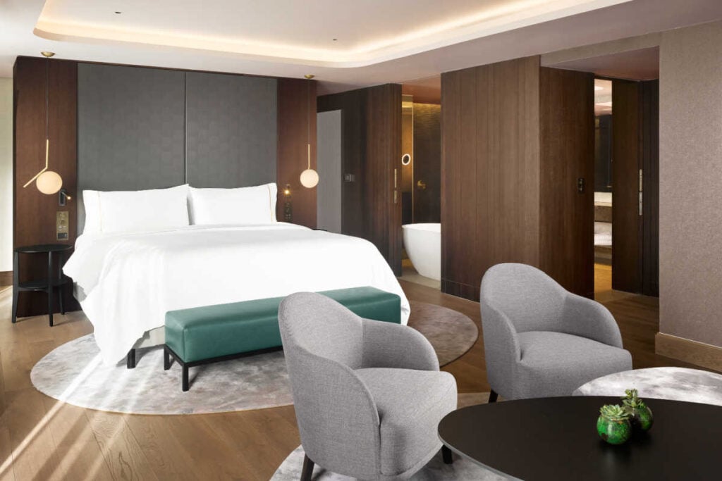 Westin_London_Presidential_Suite_Room