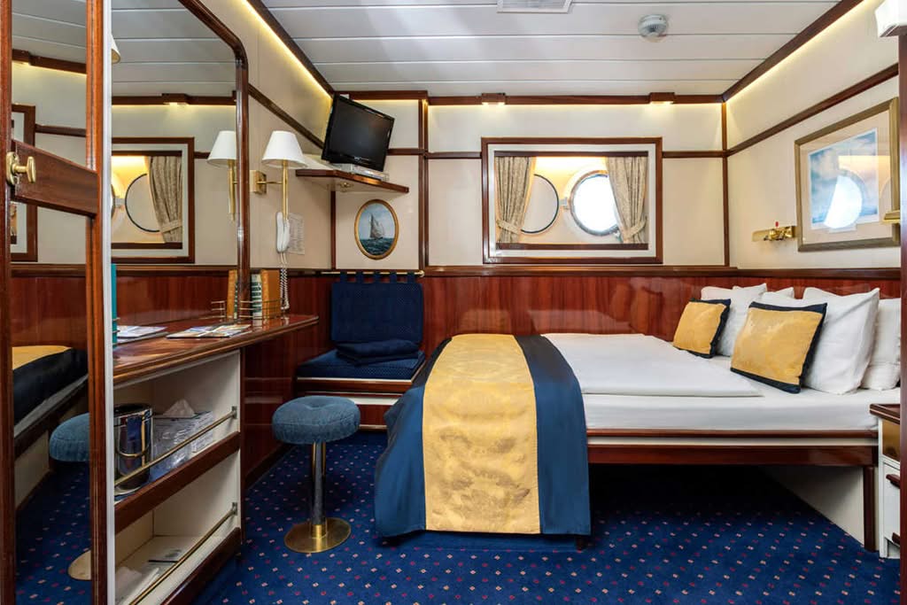 Star Flyer Category 3 bedroom