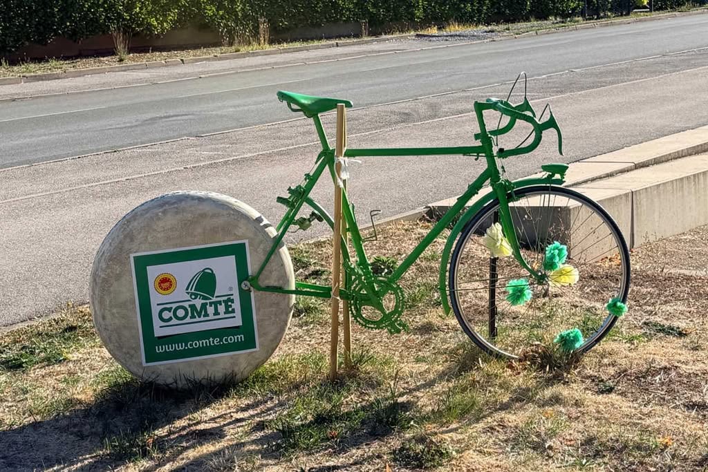 Comte cheese bike